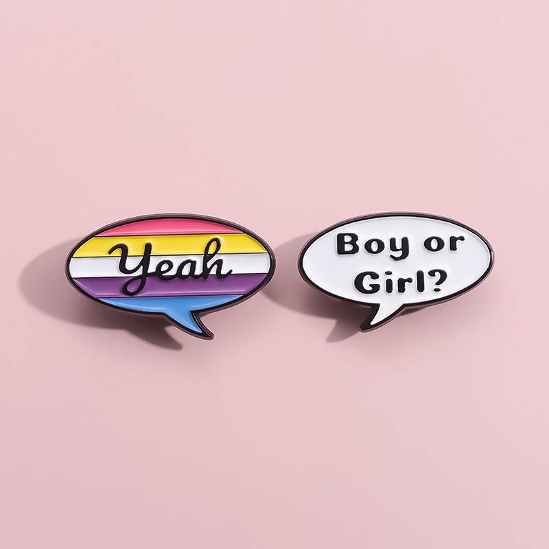 Broche en métal avec lettres d - Jewelry Making History avis et prix