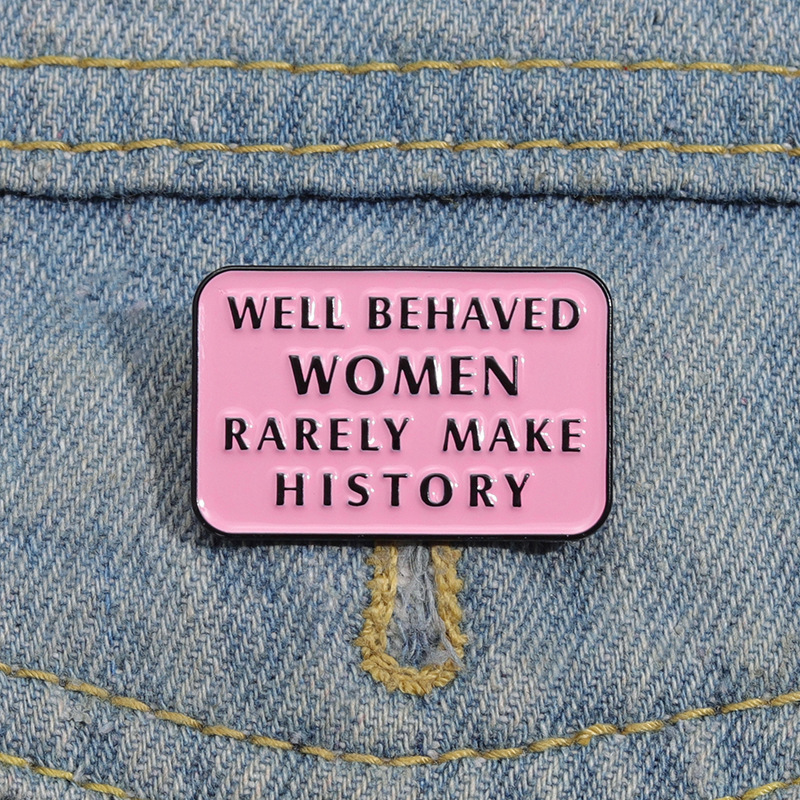 Épingles concepistes en émail  - Jewelry Making History avis et prix